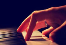 竞技宝：切尔西青训中场萨科伊本可能今晚首发，结果吃坏了食物中毒.